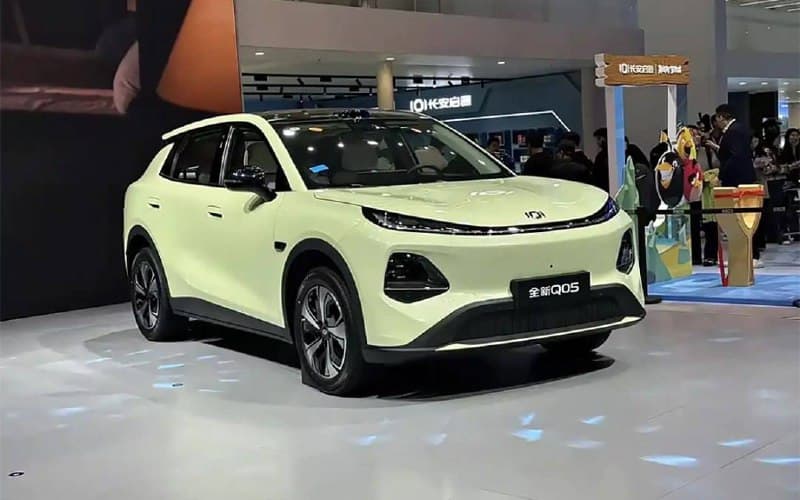 Друзья , Changan представил кроссовер Nevo Q05 по цене Lada Granta.